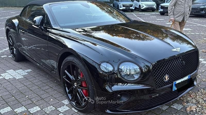 Usata Bentley Continental GT Convertible 635 CV (467 kW) 2020 Nero Cabrio