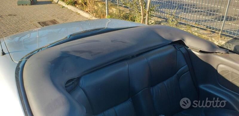 Usata Chrysler Stratus 133 CV (97 kW) 2000 Grigio Cabrio