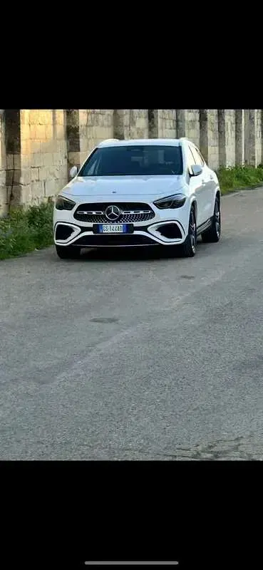 Usata Mercedes GLA200 Advanced Plus 150 CV (110 kW) 2024 Bianco SUV
