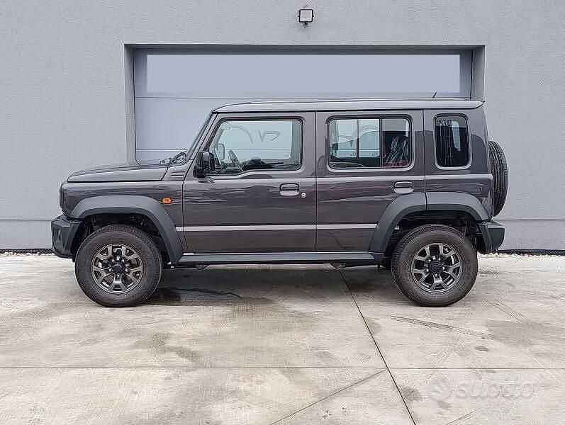 Nuova Suzuki Jimny 2025 Grigio SUV