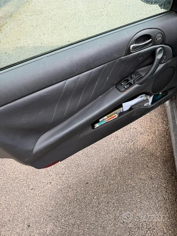 Usata Alfa Romeo GT 150 CV (110 kW) 2005 Grigio Coupé