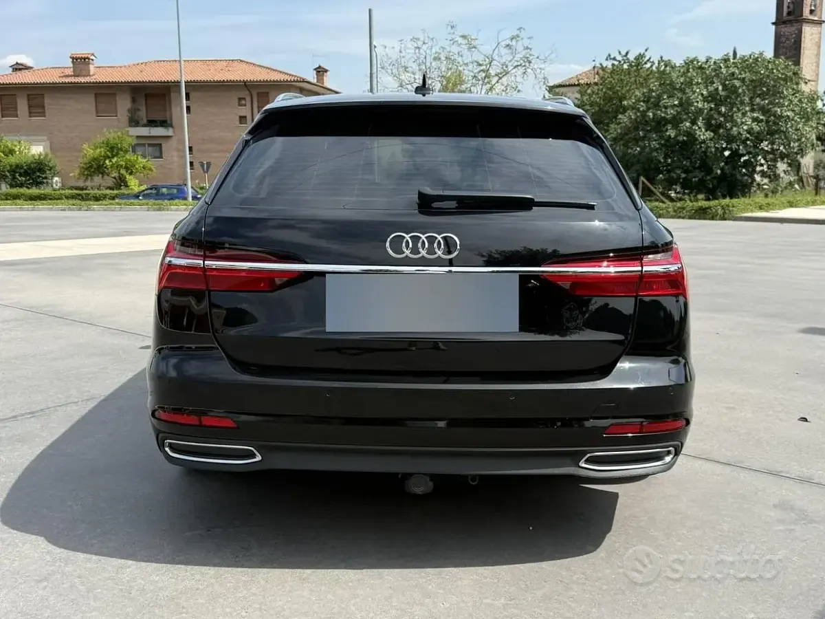 Usata Audi A6 163 CV (119 kW) 2019 Nero Station wagon