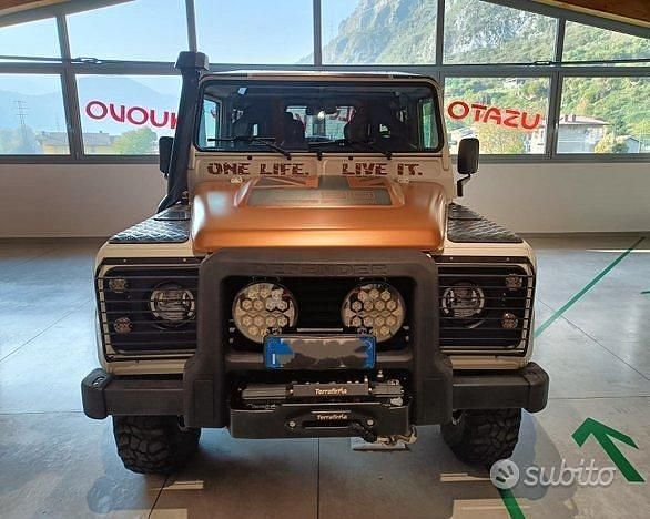 Usata Land Rover Defender 123 CV (90 kW) 2007 Bianco Berlina