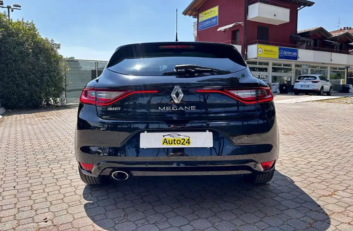 Usata Renault Mégane III Intens 110 CV (80 kW) 2016 Nero Berlina