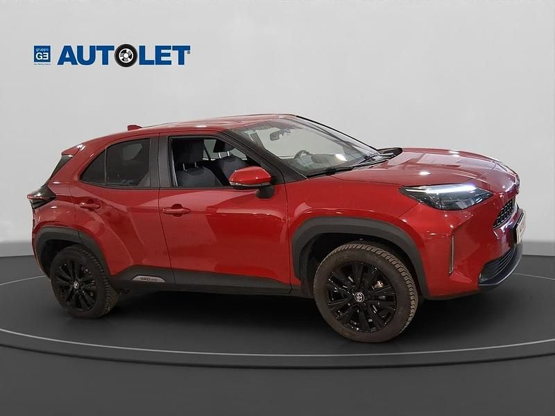 Usata Toyota Yaris Hybrid Trend 92 CV (67 kW) 2021 Rosso Station wagon