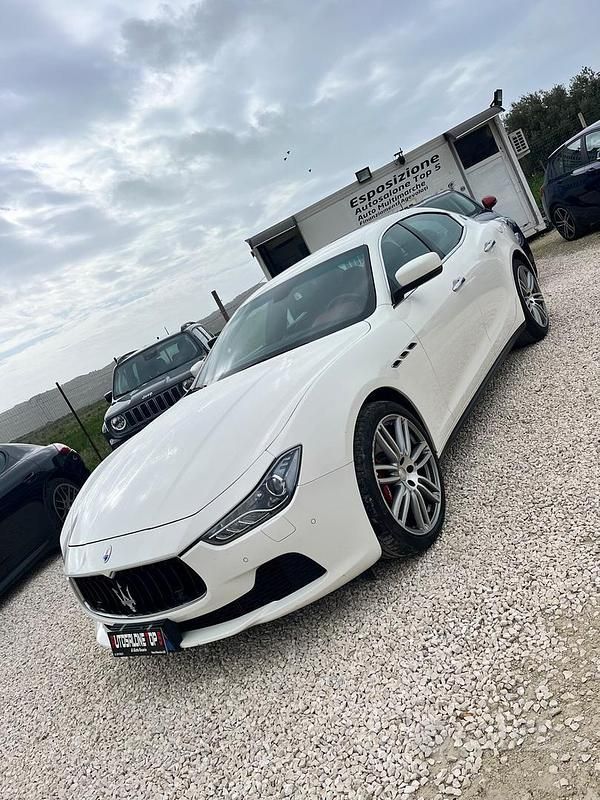 Usata Maserati Ghibli 275 CV (202 kW) 2016 Bianco Berlina