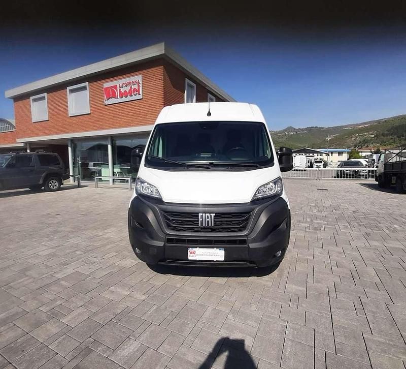 Usata Fiat Ducato 140 CV (102 kW) 2023 Bianco Furgone