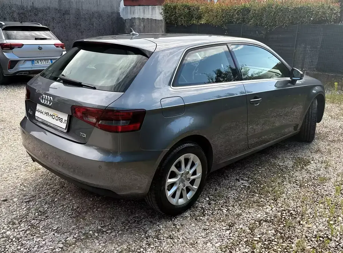 Usata Audi A3 Attraction 110 CV (80 kW) 2016 Grigio Berlina