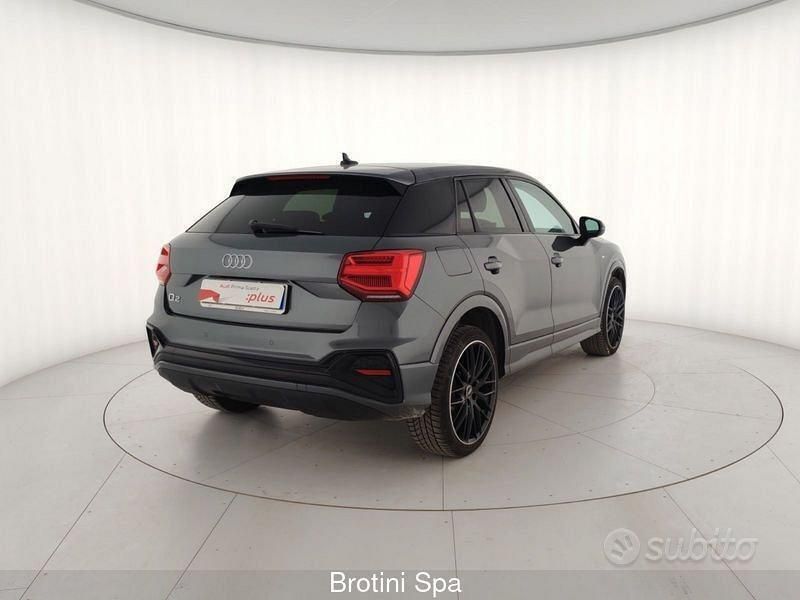 Usata Audi Q2 Ambiente 150 CV (110 kW) 2022 Grigio SUV