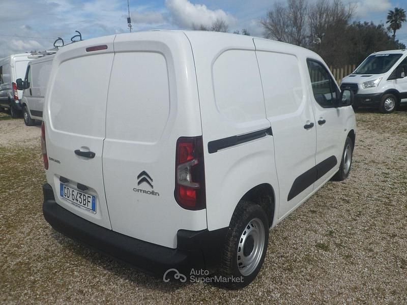 Usata Citroën Berlingo PureTech 101 CV (74 kW) 2021 Bianco Monovolume