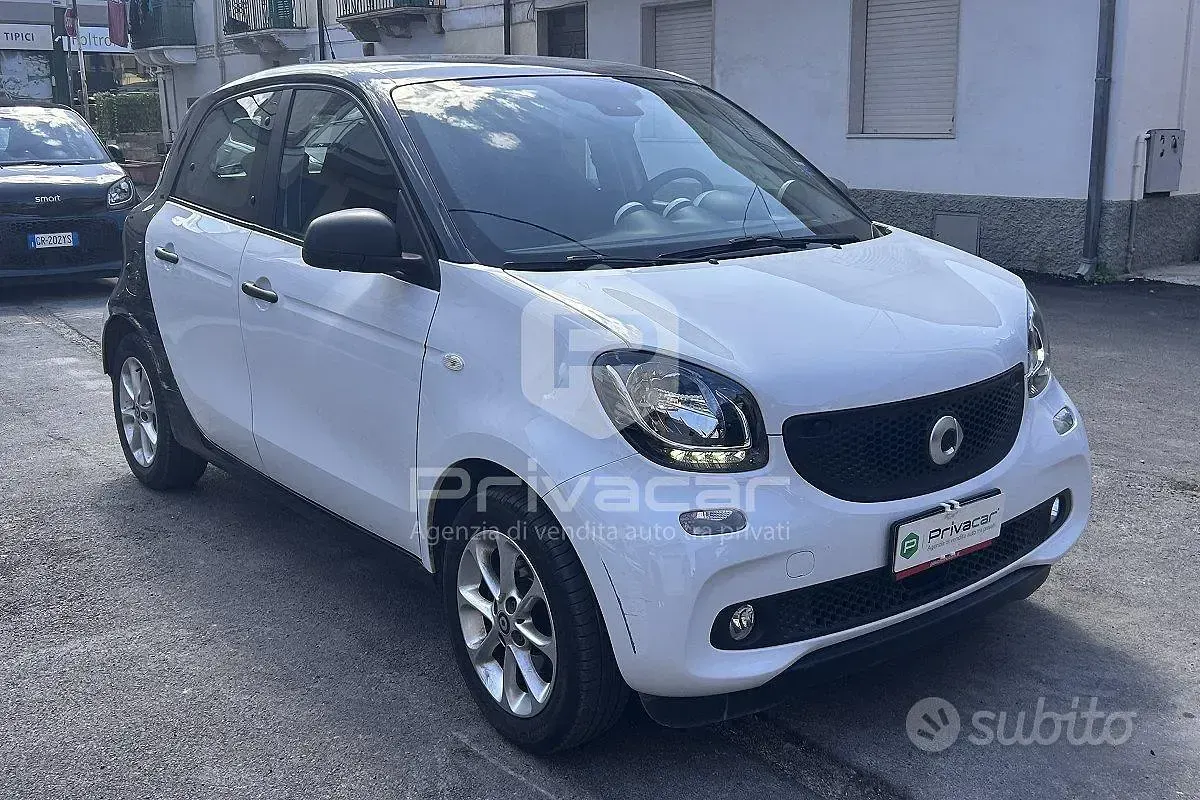 Usata Smart ForFour Passion 71 CV (52 kW) 2019 Bianco Utilitaria