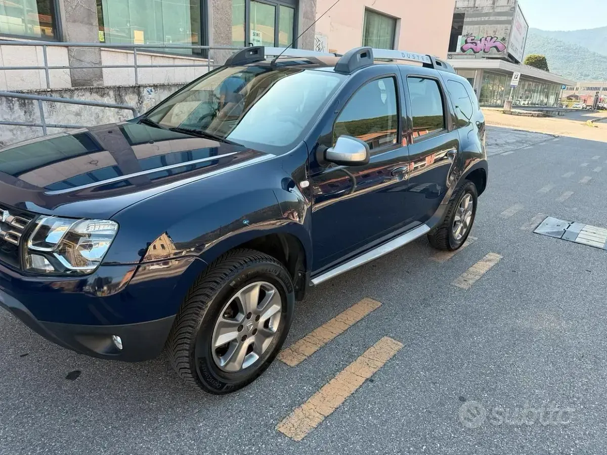 Usata Dacia Duster 90 CV (66 kW) 2016 Bluazzurro SUV