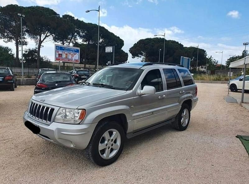 Usata Jeep Grand Cherokee Overland 163 CV (119 kW) 2004 Argento SUV
