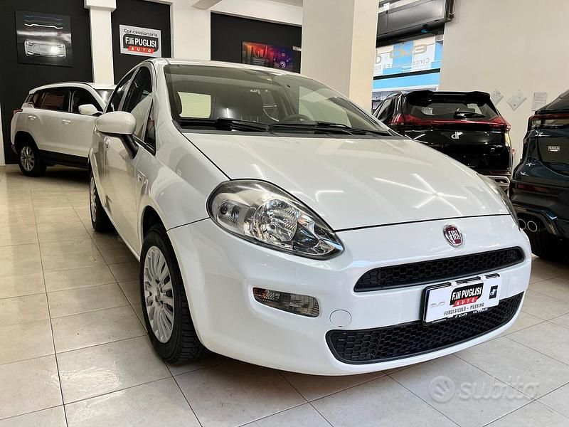 Usata Fiat Punto Street 69 CV (50 kW) 2016 Bianco Utilitaria