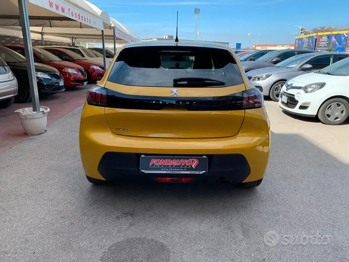 Usata Peugeot 208 Active 75 CV (55 kW) 2023 Giallo Utilitaria