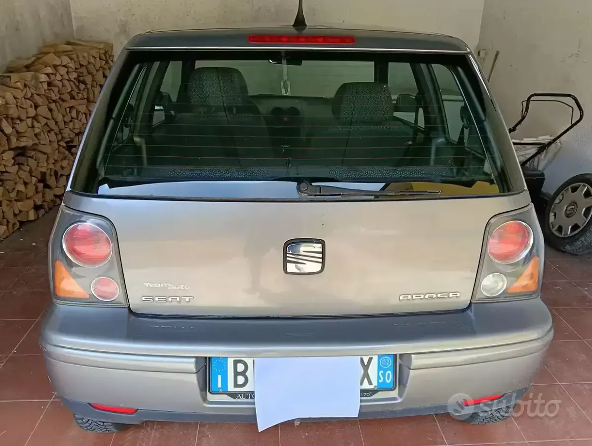 Usata Seat Arosa 50 CV (36 kW) 2002 Grigio Utilitaria