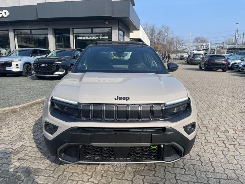 Nuova Jeep Avenger 136 CV (100 kW) 2025 Gray SUV