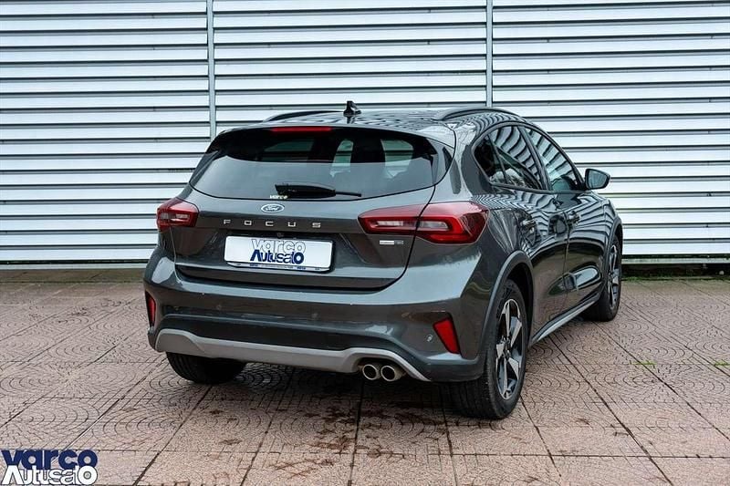 Usata Ford Focus Active 125 CV (91 kW) 2022 Grigio magnetic Monovolume