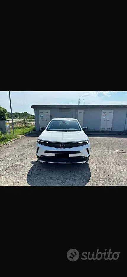 Usata Opel Mokka Elegance 110 CV (80 kW) 2023 Bianco SUV