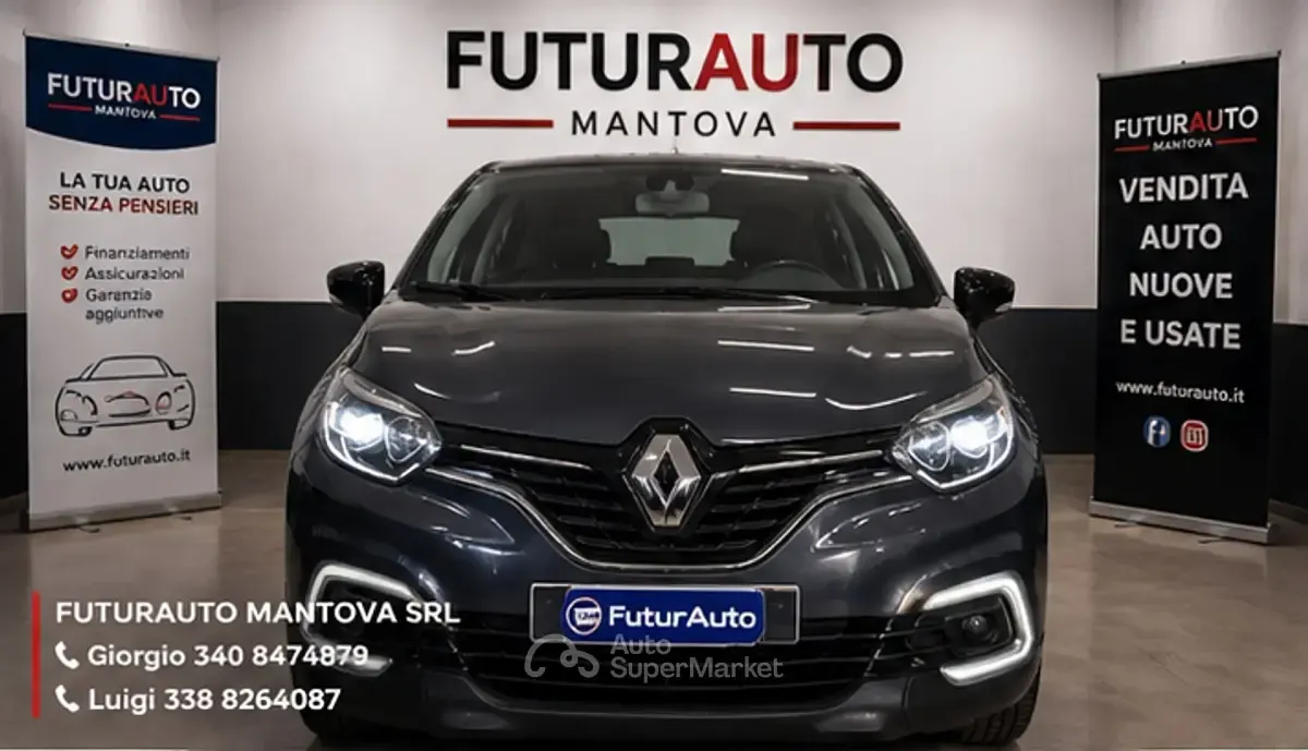 Usata Renault Captur 90 CV (66 kW) 2019 Gray SUV