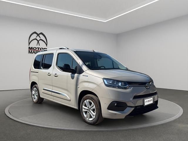 Usata Toyota Proace Verso City 100 kW (136 CV) 2023 Grigio / gray Station wagon