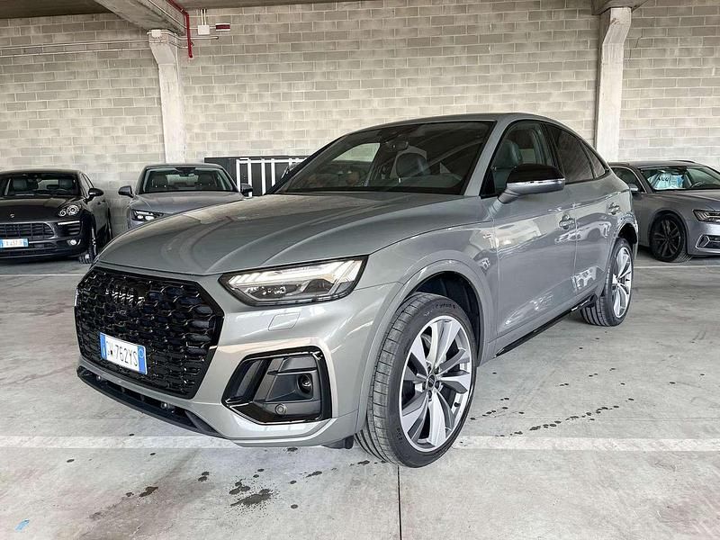 Nuova Audi Q5 Sportback Ambiente 204 CV (150 kW) 2025 Grigio chronos SUV