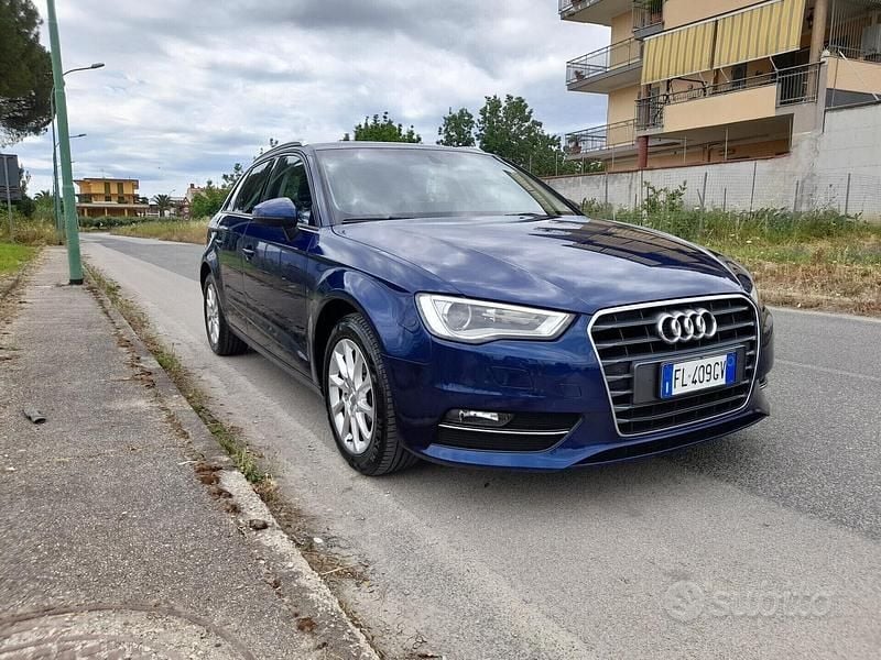 Usata Audi A3 Attraction 110 CV (80 kW) 2016 Blu Berlina