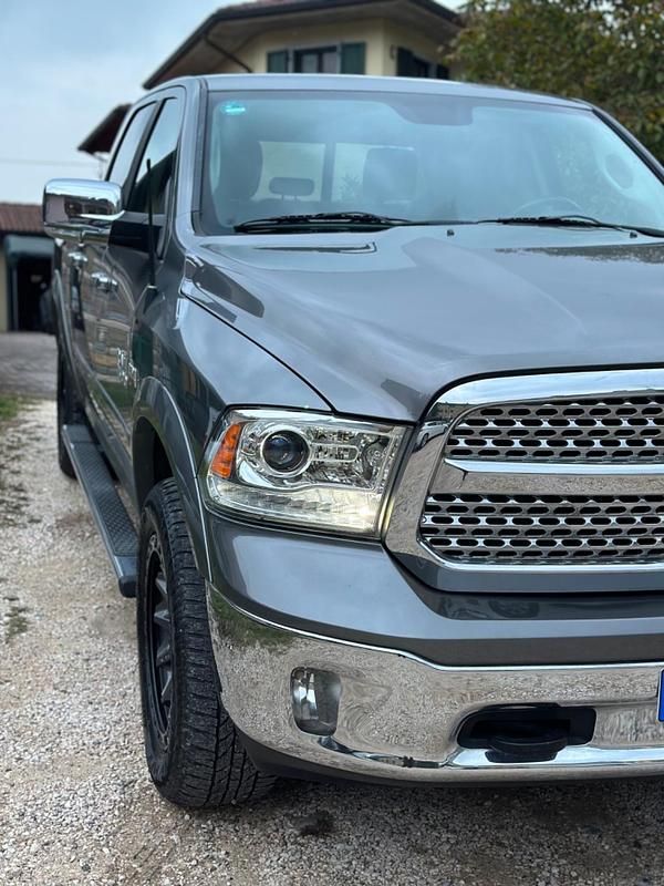 Usata Dodge Ram 399 CV (293 kW) 2014 Grigio