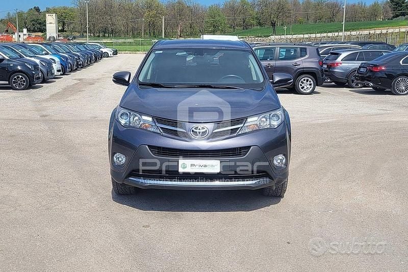 Usata Toyota RAV4 Style 150 CV (110 kW) 2013 Grigio SUV