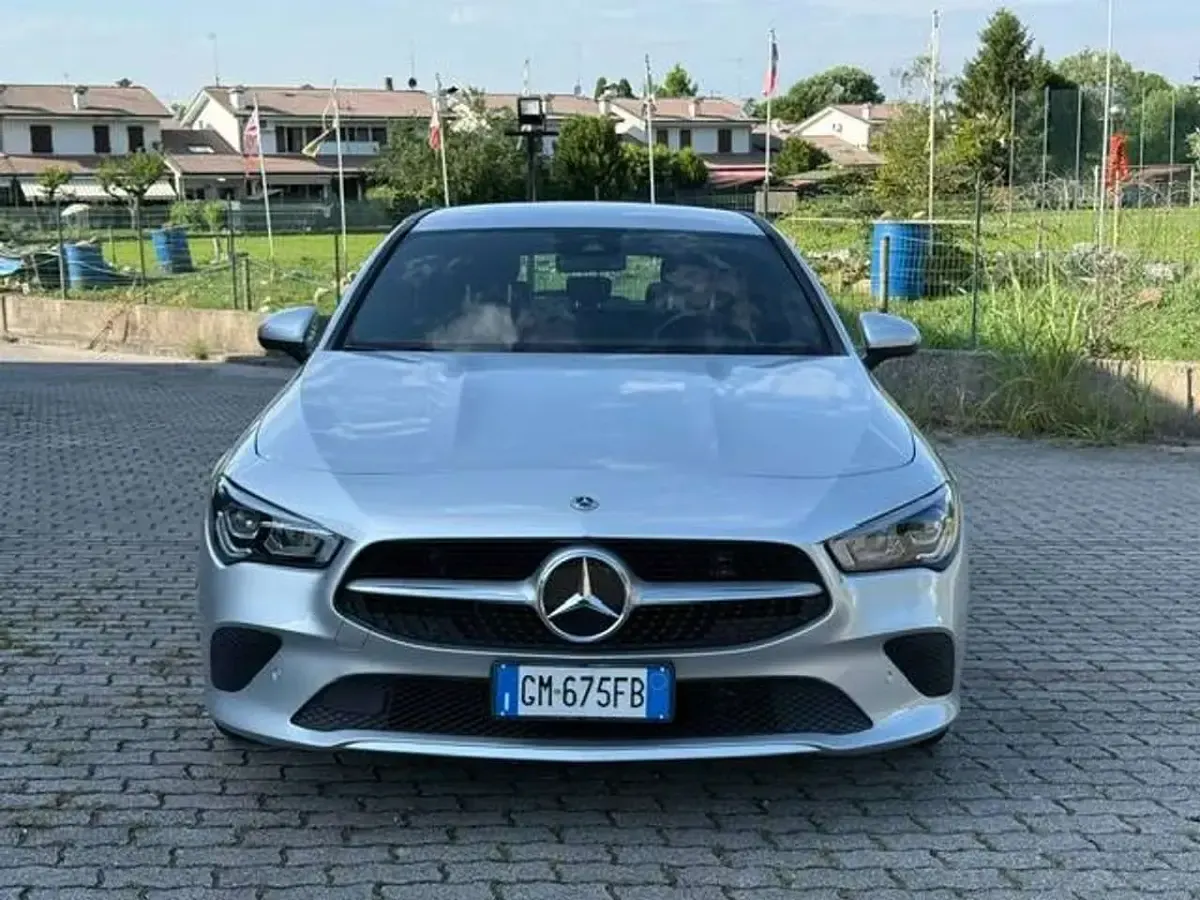 Usata Mercedes CLA200 Shooting Brake Business 150 CV (110 kW) 2022 Argento Station wagon
