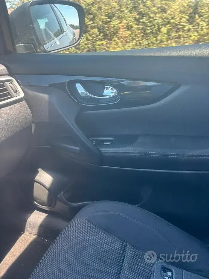 Usata Nissan Qashqai 110 CV (80 kW) 2016 Grigio SUV