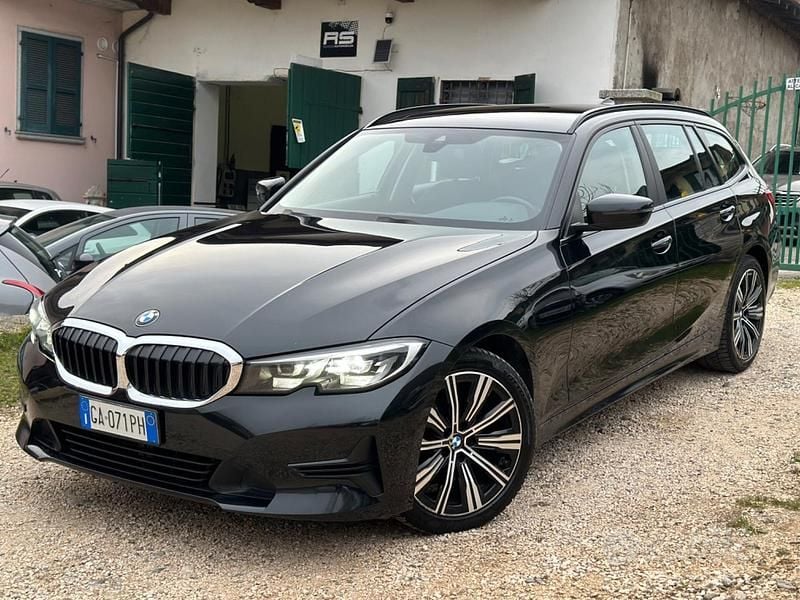 Usata BMW 320 Efficient Dynamics 190 CV (139 kW) 2020 Nero Station wagon