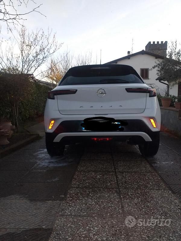 Usata Opel Mokka 101 CV (74 kW) 2021 Bianco SUV