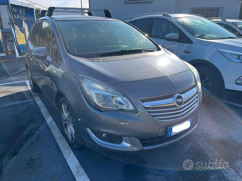 Usata Opel Meriva Cosmo 120 CV (88 kW) 2016 Grigio Monovolume