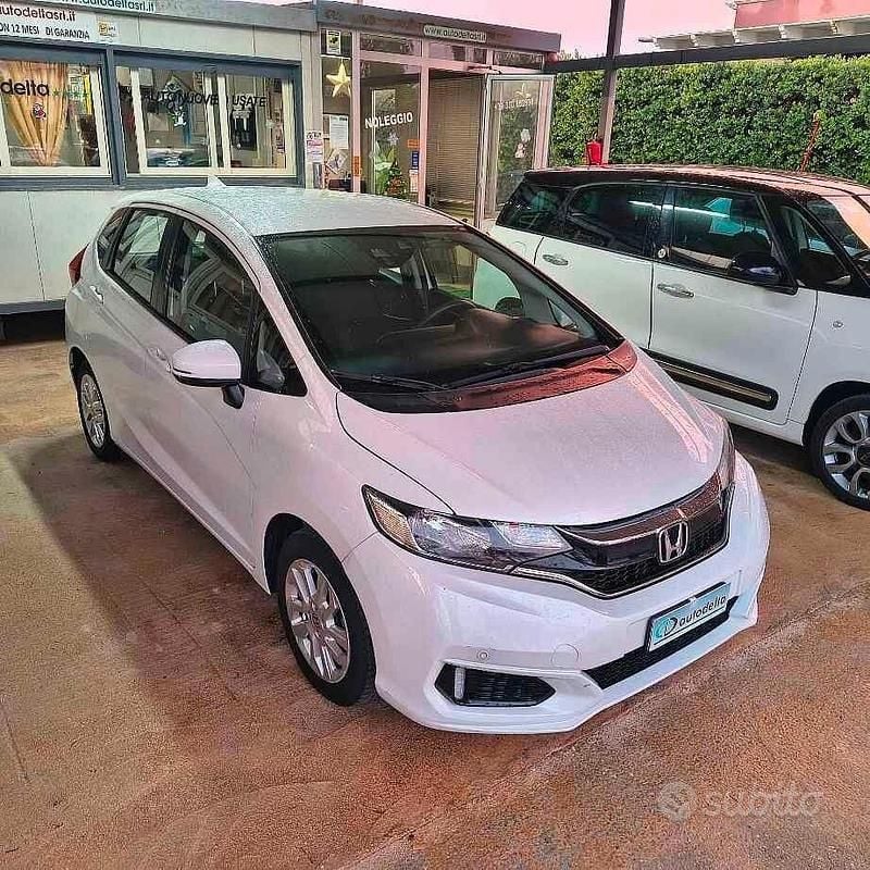Usata Honda Jazz Comfort 101 CV (74 kW) 2019 Bianco Utilitaria