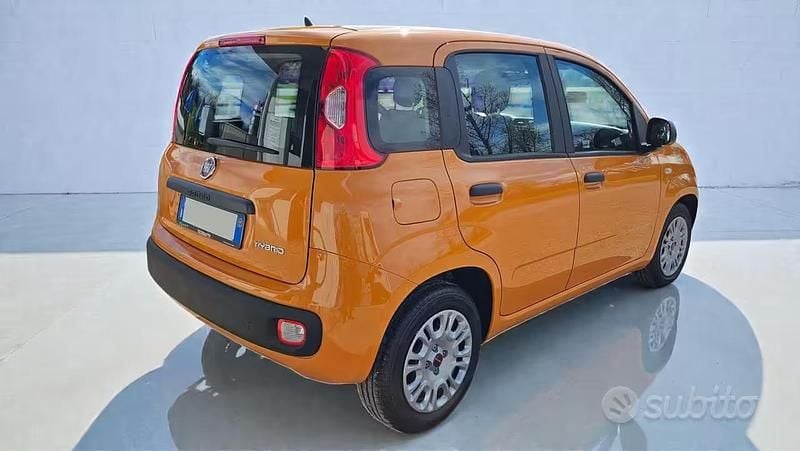 Usata Fiat Panda S 70 CV (51 kW) 2022 Orange pastello Utilitaria