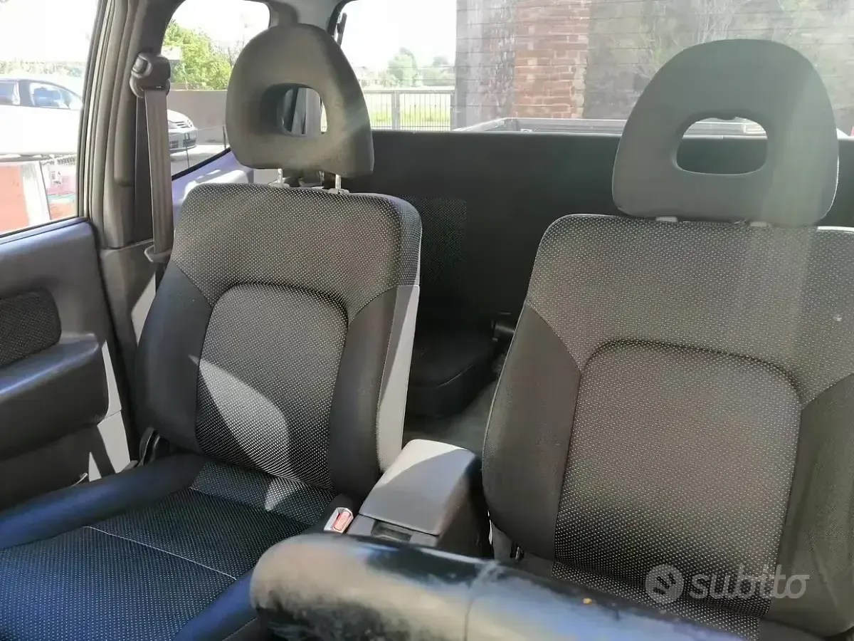 Usata Mitsubishi L200 115 CV (84 kW) 2005 Pick-up