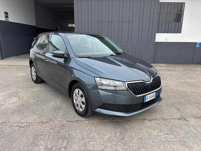 Usata Skoda Fabia 60 CV (44 kW) 2019 Grigio Berlina