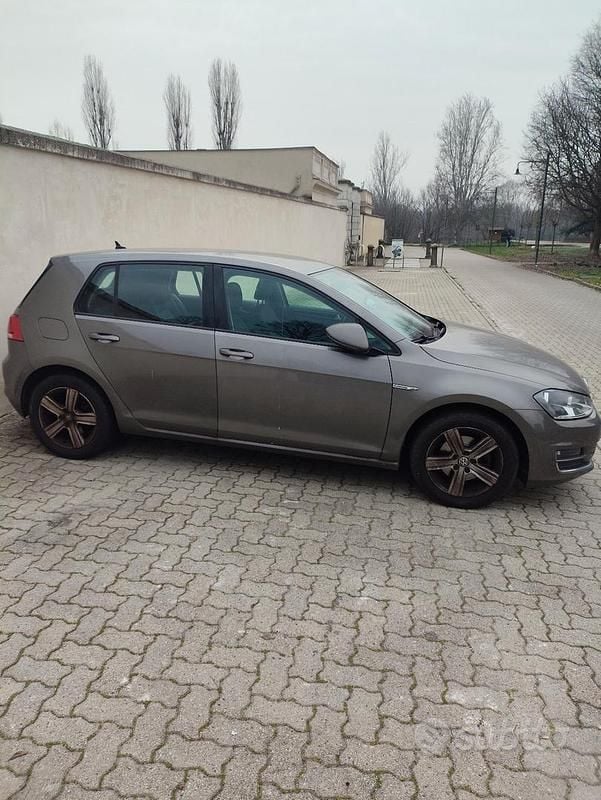 Usata VW Golf VII 110 CV (80 kW) 2016 Grigio Berlina