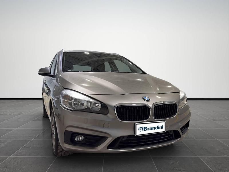 Usata BMW 218 Luxury Line 150 CV (110 kW) 2016 Grigio Station wagon
