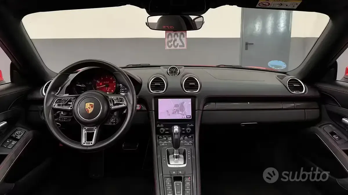 Usata Porsche 718 365 CV (268 kW) 2018 Rosso Cabrio