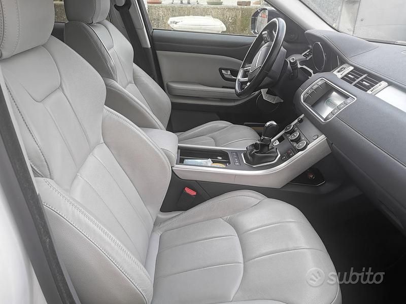 Usata Land Rover Range Rover evoque 150 CV (110 kW) 2017 Bianco SUV