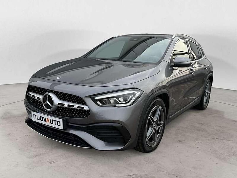 Usata Mercedes GLA200 AMG line 150 CV (110 kW) 2022 Grigio SUV