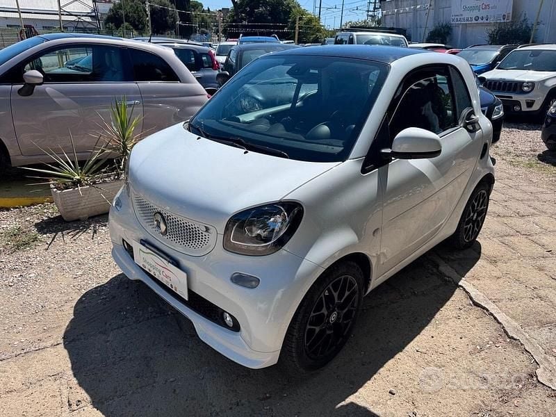 Usata Smart ForTwo Coupé 90 CV (66 kW) 2019 Bianco Utilitaria