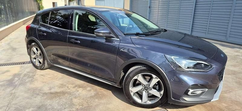 Usata Ford Focus 150 CV (110 kW) 2020 Blu/azzurro Berlina