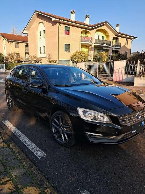 Usata Volvo V60 120 CV (88 kW) 2015 Station wagon