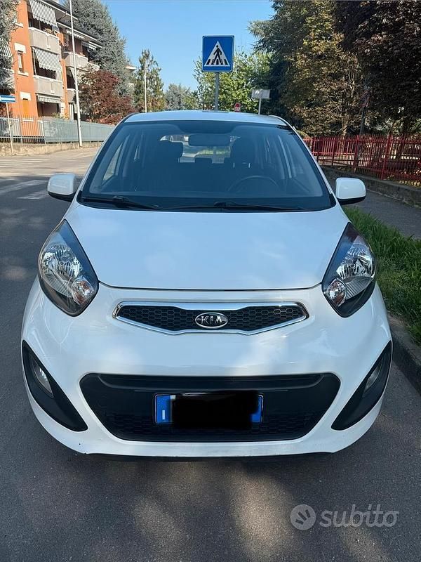 Usata Kia Picanto 69 CV (50 kW) 2012 Bianco Utilitaria