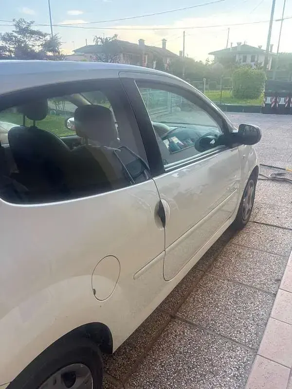Usata Renault Twingo 75 CV (55 kW) 2013 Bianco Utilitaria