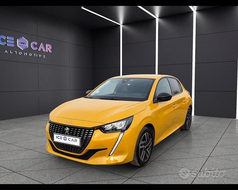 Usata Peugeot 208 Allure 101 CV (74 kW) 2022 Giallo Utilitaria