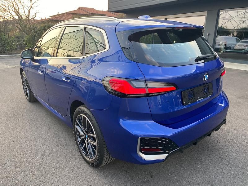 Usata BMW 218 Comfort Edition 150 CV (110 kW) 2023 Bluazzurro